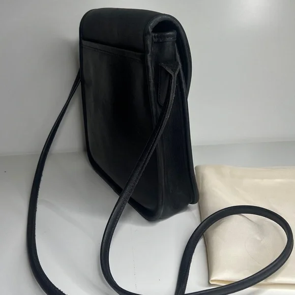 Coach Lindsay Black Leather Crossbody Bag - Picture 4 of 12